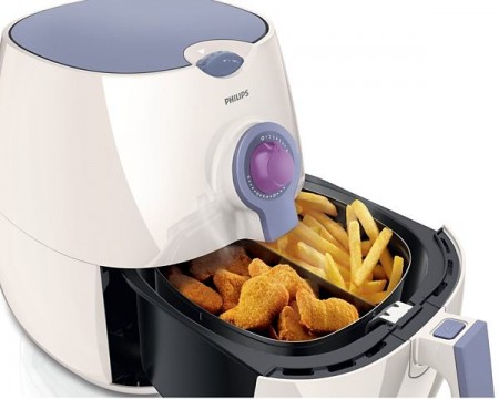 La friteuse sans huile Philips Airfryer est une friteuse multifonction et sans matière grasse.